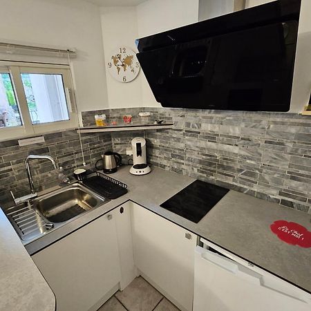 Appartement Dans Ancien Moulin A Huile Renove กราส ภายนอก รูปภาพ