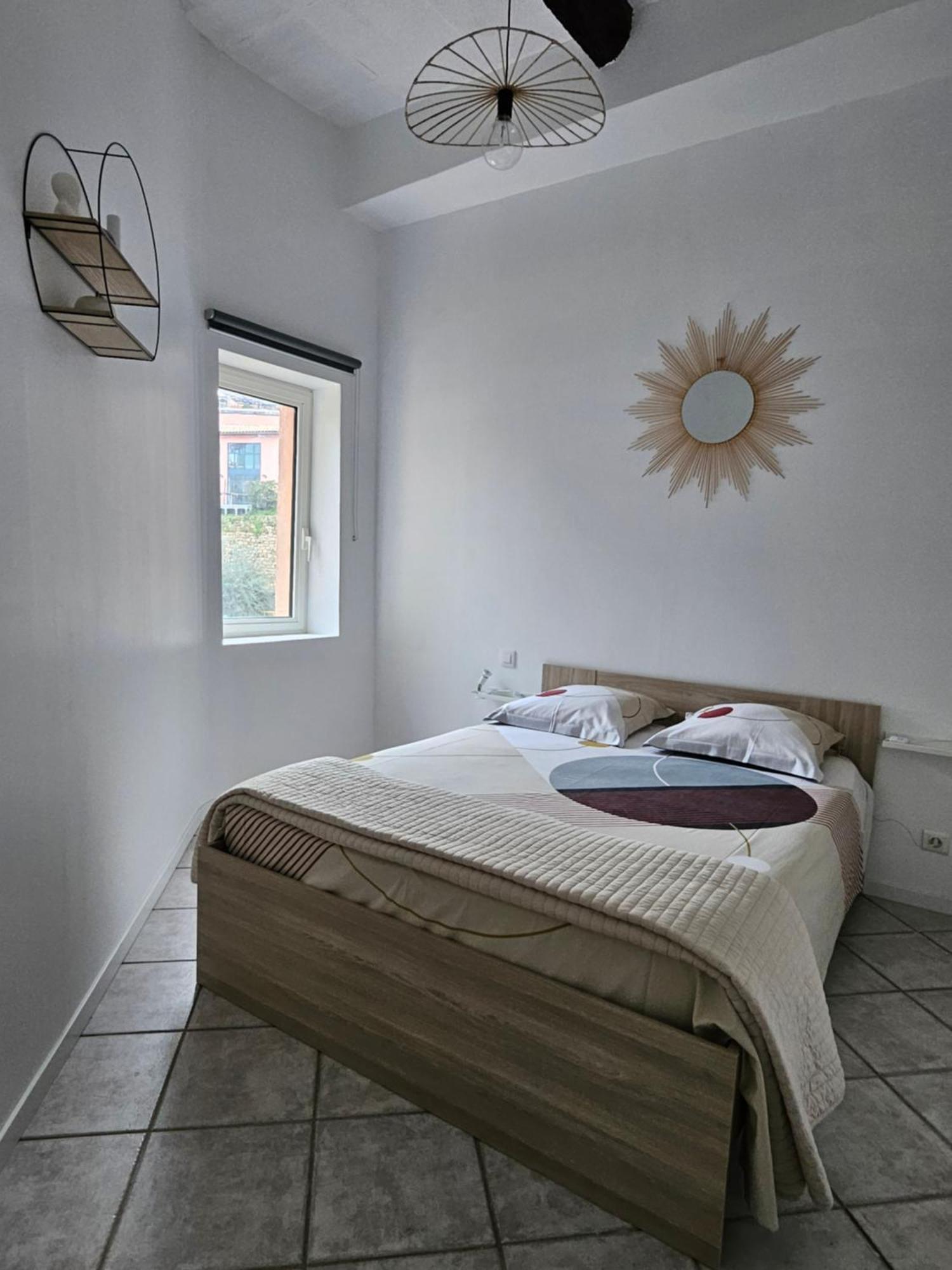 Appartement Dans Ancien Moulin A Huile Renove กราส ภายนอก รูปภาพ